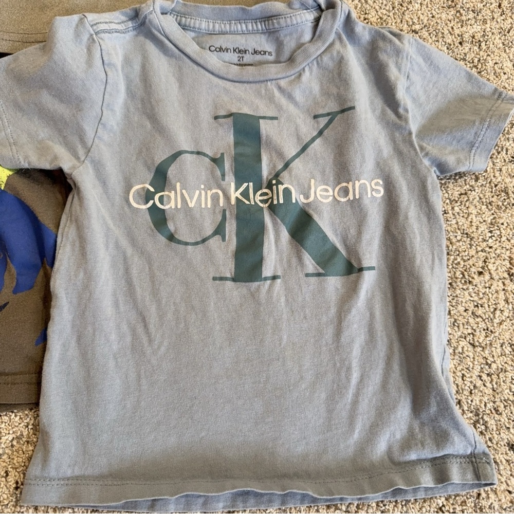 Carter's Toddler Boys Short Sleeve Bundle 9 pieces Size: 2T - Picture 4 of 9